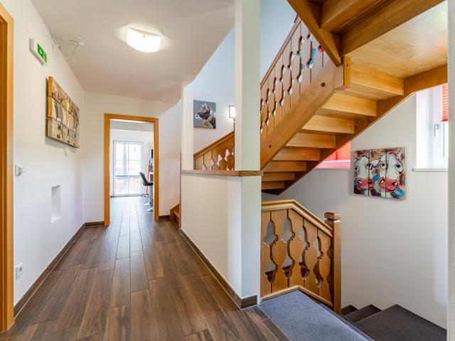 Entrance / Reception