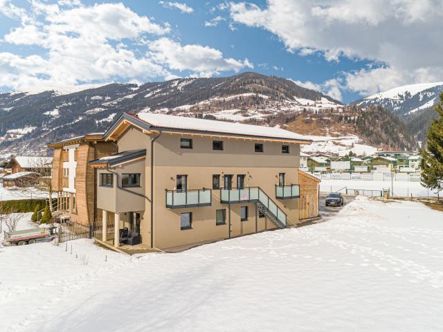 Holiday Home Exterior [winter]