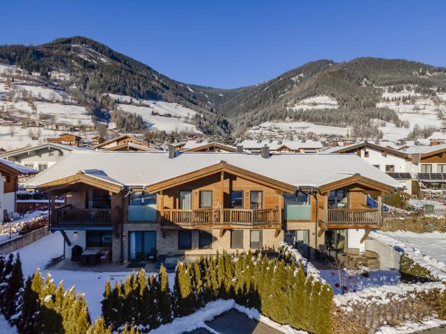 Außenseite Ferienhaus [Winter]