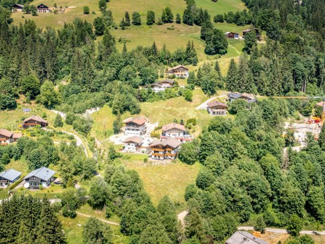 Außenseite Ferienhaus [Sommer]