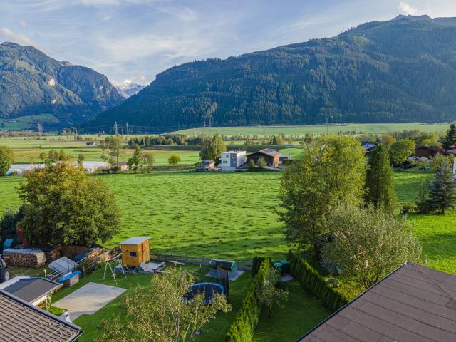 Außenseite Ferienhaus [Sommer]