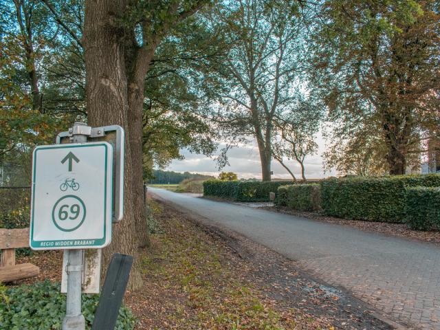 Immediate Surroundings [summer] (<1 km)