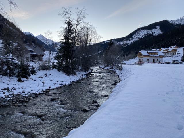 Surroundings [winter] (1-5 km)