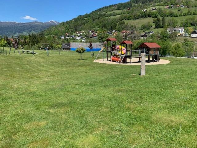 A proximité directe (<1 km)