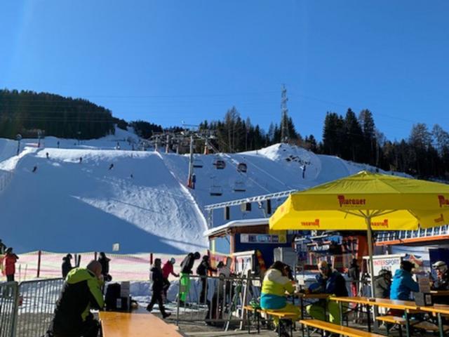 Dans la région (>5 km)