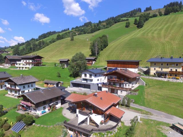 Außenseite Ferienhaus [Sommer]