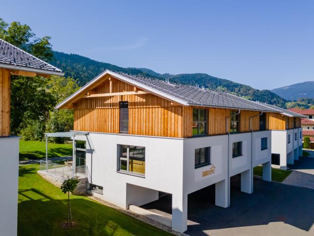 Außenseite Ferienhaus [Sommer]