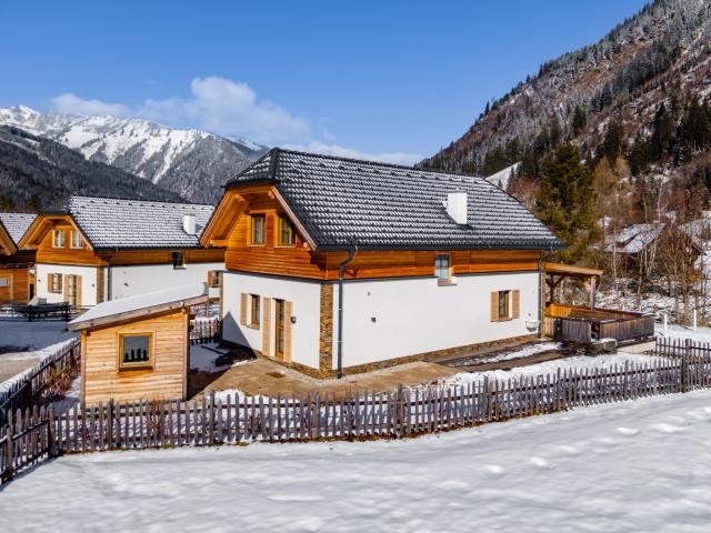 Holiday Home Exterior [winter]