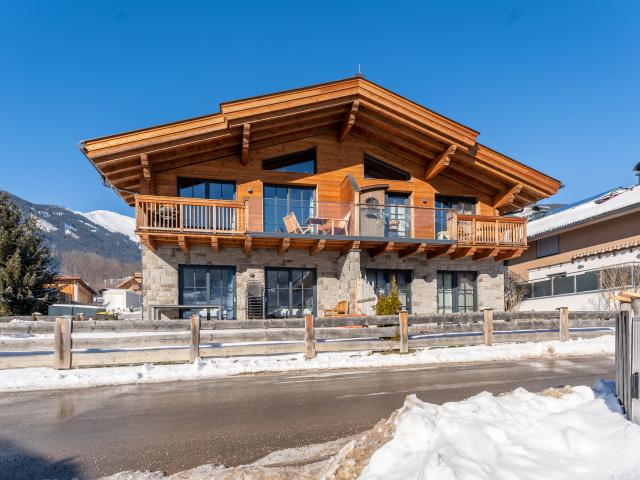 Außenseite Ferienhaus [Winter]