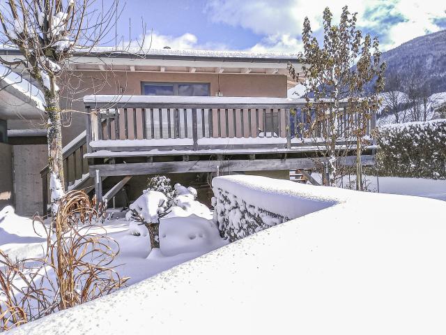 Außenseite Ferienhaus [Winter]