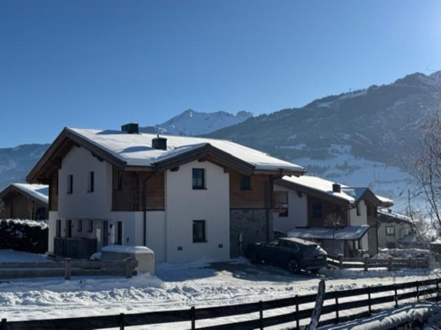 Außenseite Ferienhaus [Winter]