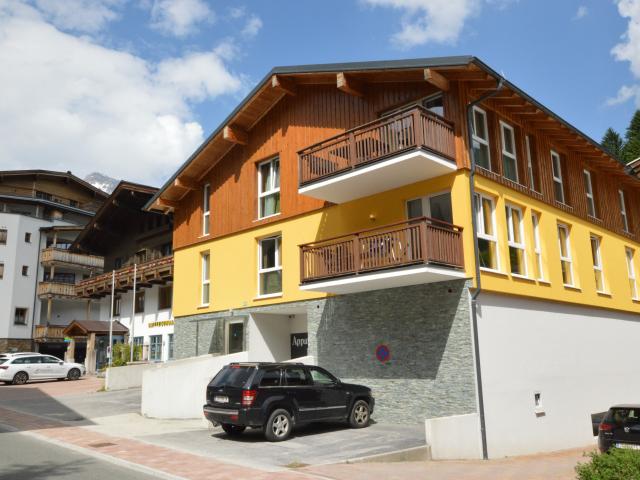 Außenseite Ferienhaus [Sommer]