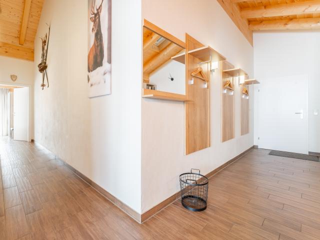 Entrance / Reception