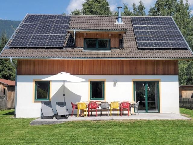 Außenseite Ferienhaus [Sommer]