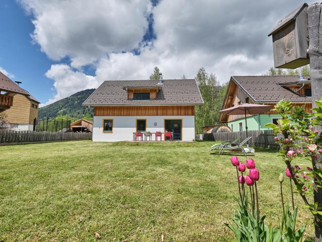 Außenseite Ferienhaus [Sommer]