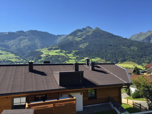 Außenseite Ferienhaus [Sommer]