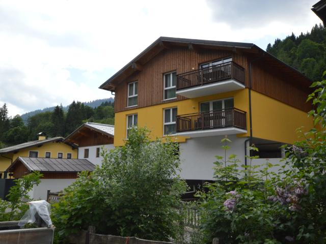 Außenseite Ferienhaus [Sommer]