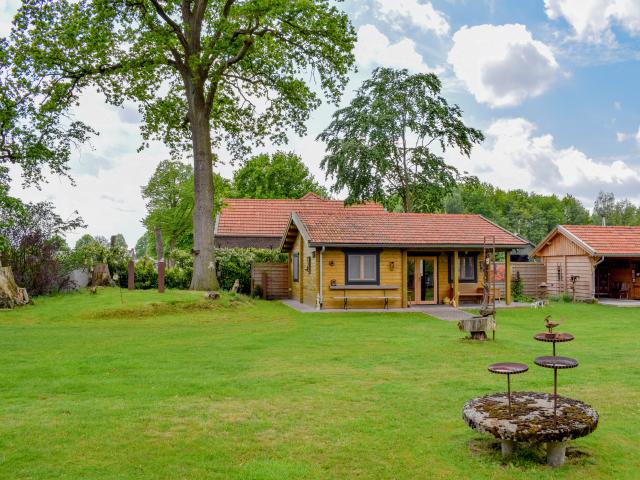 Außenseite Ferienhaus [Sommer]