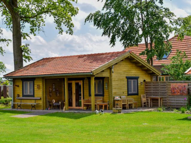 Außenseite Ferienhaus [Sommer]