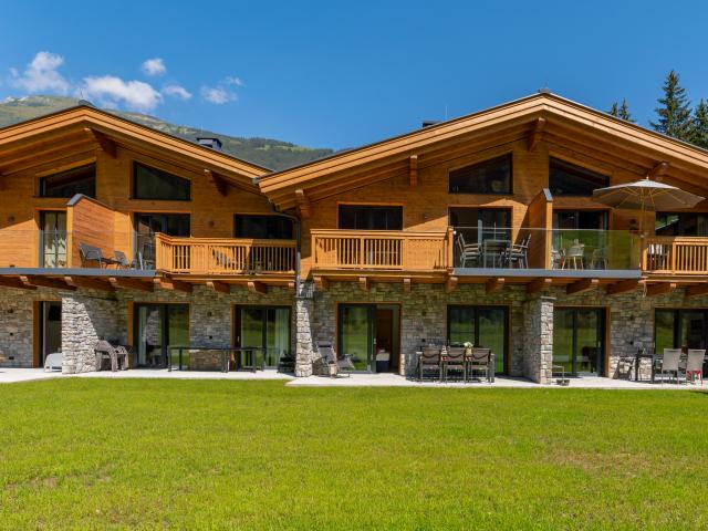 Außenseite Ferienhaus [Sommer]