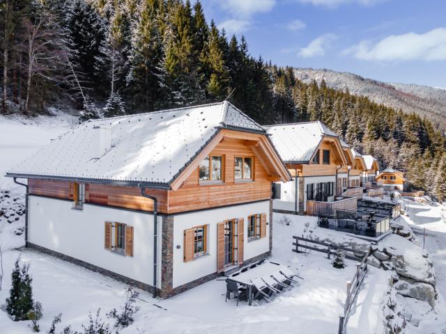 Außenseite Ferienhaus [Winter]