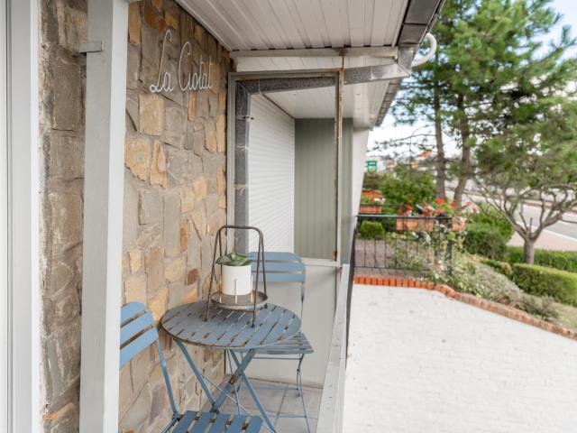 Außenseite Ferienhaus [Sommer]