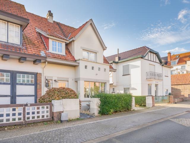 Außenseite Ferienhaus [Sommer]