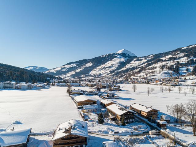 Immediate Surroundings (<1 km)