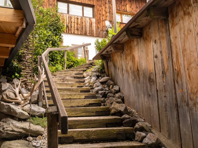 Entrance / Reception