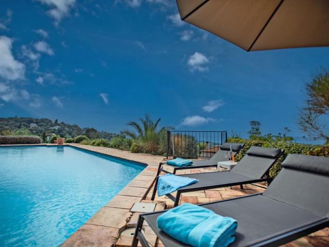 Holiday Home Swimming Pool