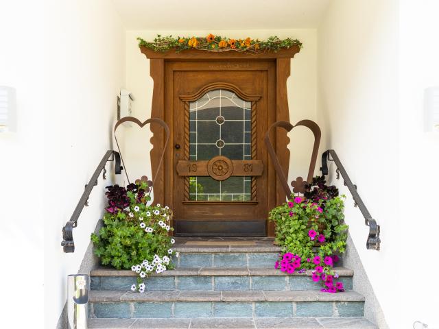 Entrance / Reception