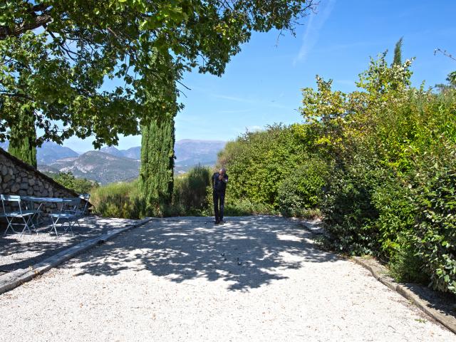 Holiday Home Facilities and Services