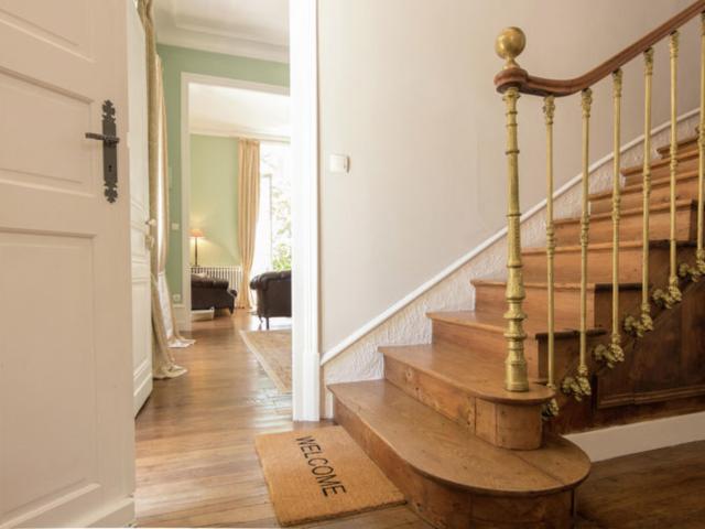 Entrance / Reception