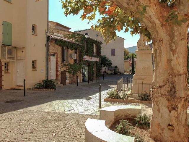 Dans les environs (1-5 km)