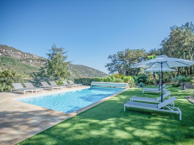 Piscine maison de vacances