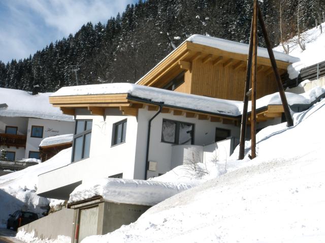 Holiday Home Exterior [winter]