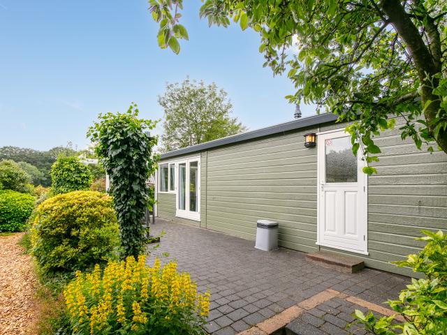 Außenseite Ferienhaus [Sommer]