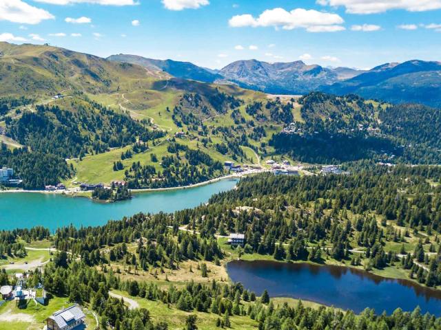 Surroundings [summer] (1-5 km)