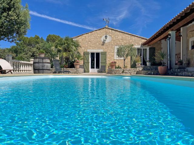 Außenseite Ferienhaus [Sommer]