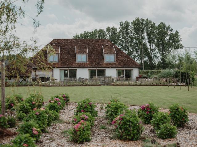 Außenseite Ferienhaus [Sommer]