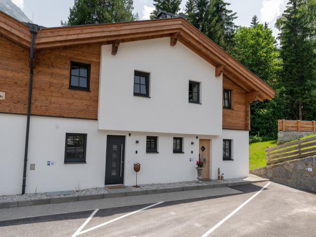 Außenseite Ferienhaus [Sommer]