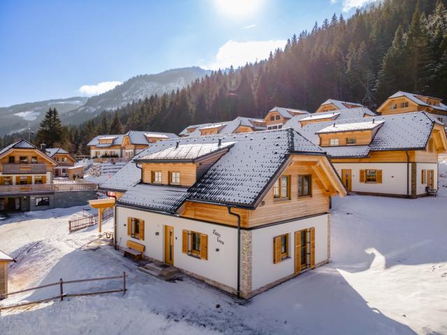 Holiday Home Exterior [winter]