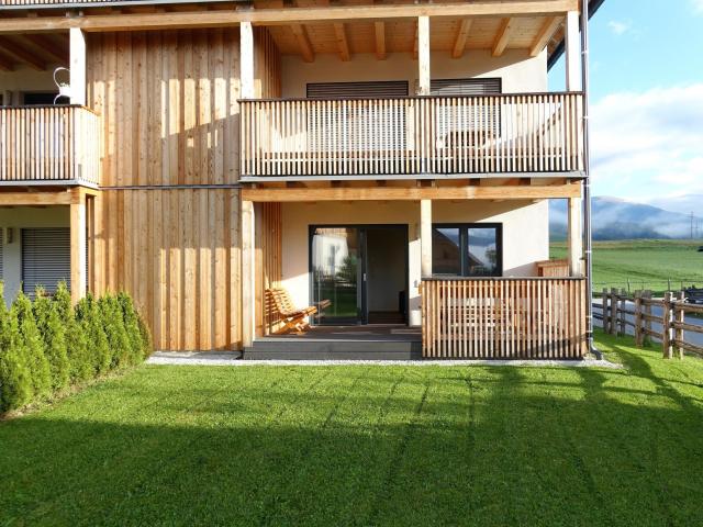 Außenseite Ferienhaus [Sommer]