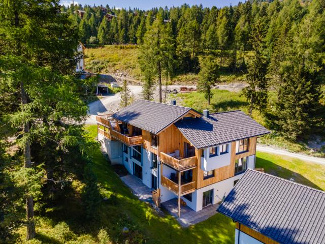 Außenseite Ferienhaus [Sommer]