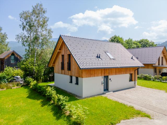 Außenseite Ferienhaus [Sommer]