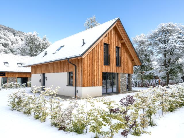 Außenseite Ferienhaus [Winter]