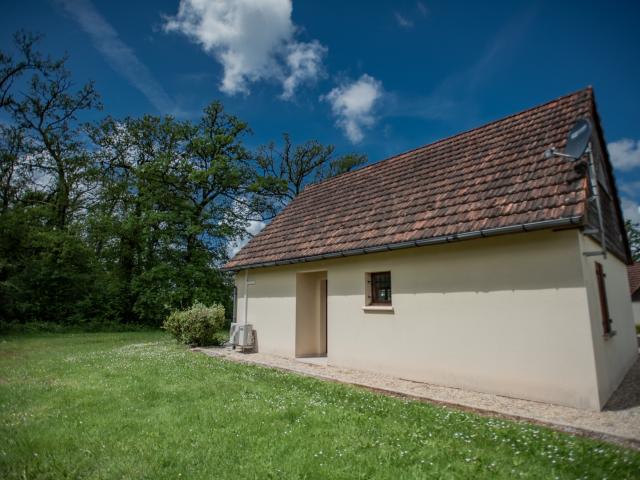 Außenseite Ferienhaus [Sommer]