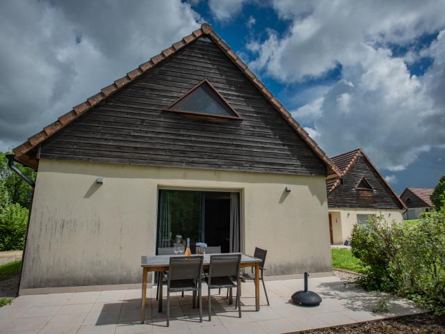 Außenseite Ferienhaus [Sommer]