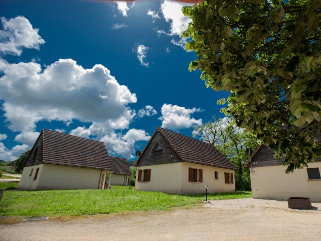 Außenseite Ferienhaus [Sommer]