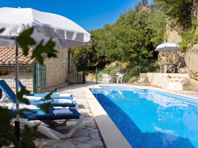 Piscine maison de vacances